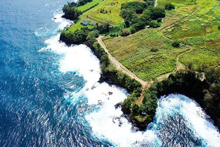 Cliff’s of Hawai’i Onomea Waterfall